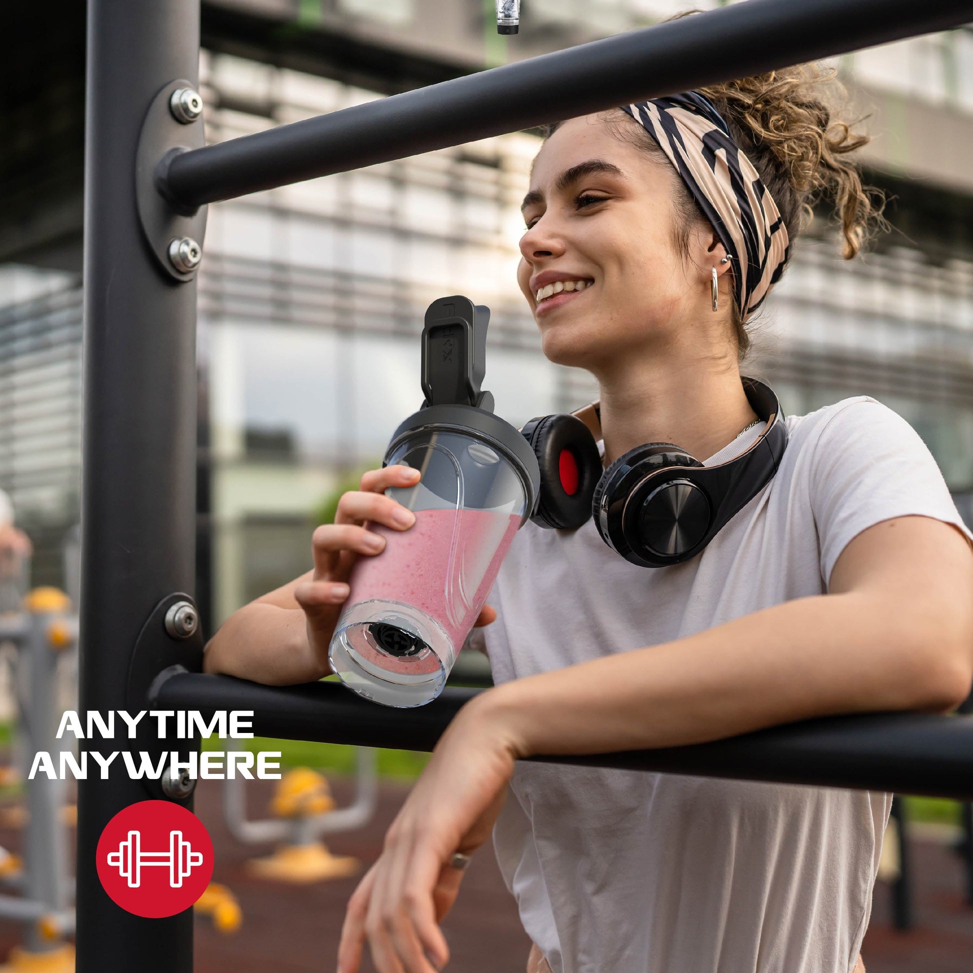 Elevate Your Hydration Game with the FitRx Sport Mixer Electric Shaker Bottle - 24oz Rechargeable Power in Sleek Black